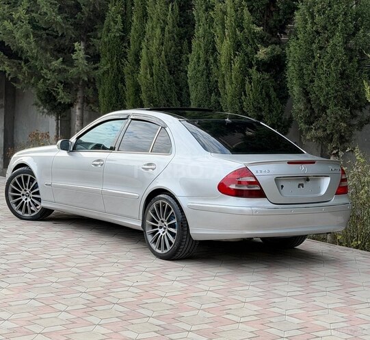 Mercedes E 240 2003, 310,000 km - 2.6 l - Bakı