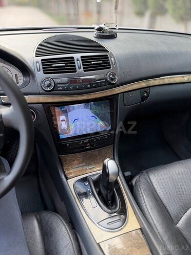 Mercedes E 240 2003, 310,000 km - 2.6 l - Bakı