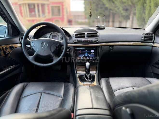 Mercedes E 240 2003, 310,000 km - 2.6 l - Bakı