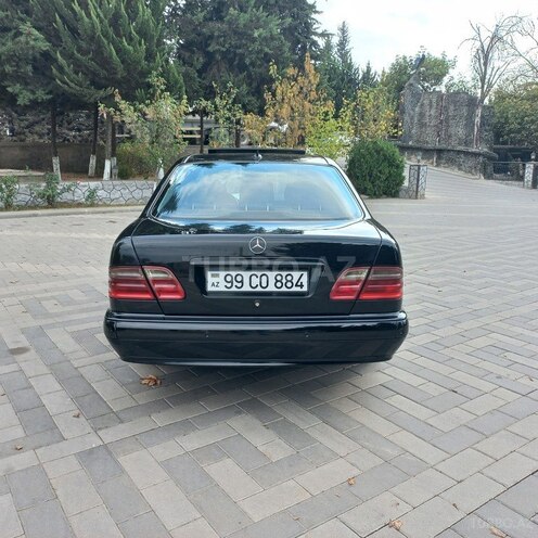 Mercedes E 220 2000, 405,525 km - 2.2 l - Sabirabad