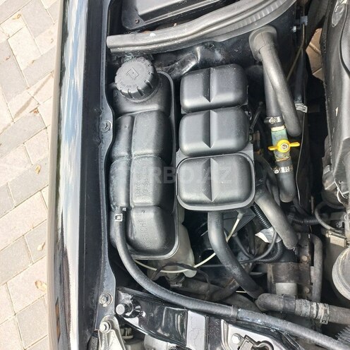 Mercedes E 220 2000, 405,525 km - 2.2 l - Sabirabad