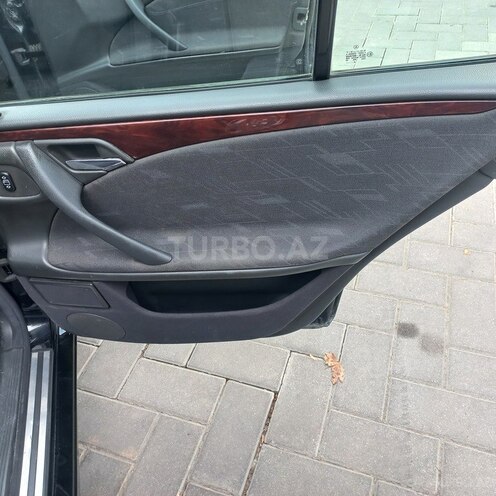 Mercedes E 220 2000, 405,525 km - 2.2 l - Sabirabad