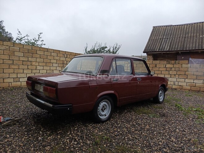 LADA (VAZ) 2107 2007, 23,000 km - 1.6 л - Quba