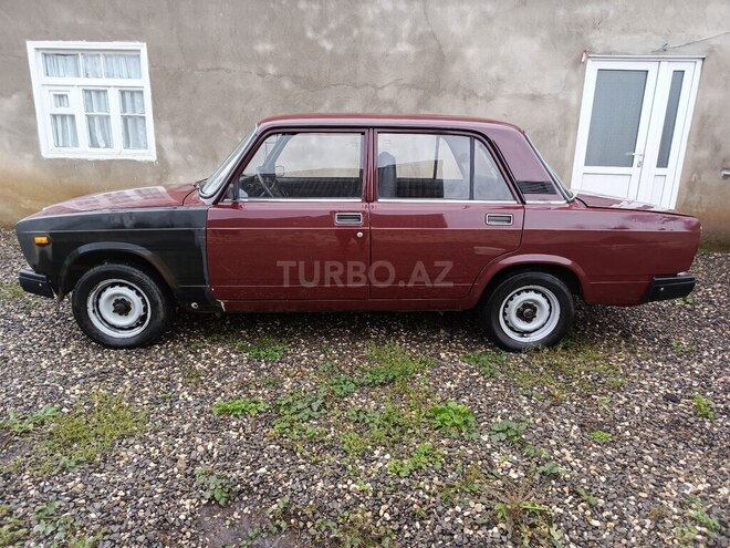 LADA (VAZ) 2107 2007, 23,000 km - 1.6 л - Quba