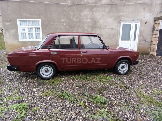 LADA (VAZ) 2107 2007, 23,000 km - 1.6 л - Quba