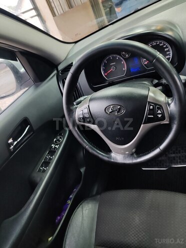 Hyundai i30 2008, 240,227 km - 1.6 l - Quba