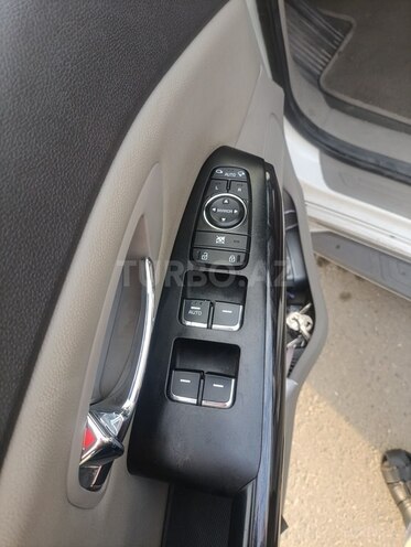Kia Carnival 2016, 309,000 km - 2.2 л - Bakı