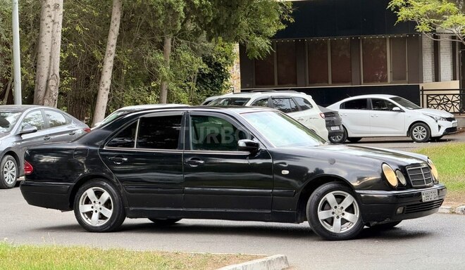 Mercedes E 230 1997, 360,000 km - 2.3 l - Sumqayıt