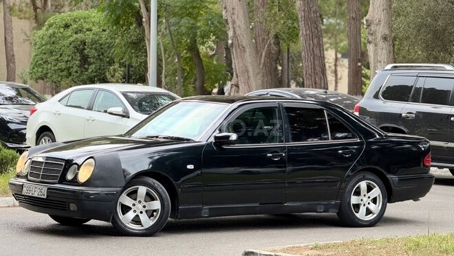 Mercedes E 230 1997, 360,000 km - 2.3 l - Sumqayıt
