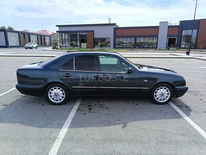 Mercedes E 230 1996, 298,471 km - 2.3 l - Bakı