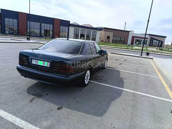 Mercedes E 230 1996, 298,471 km - 2.3 l - Bakı