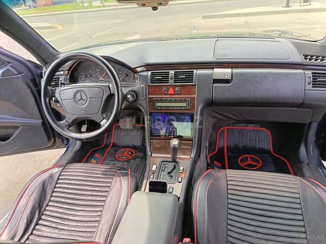 Mercedes E 230 1996, 298,471 km - 2.3 l - Bakı