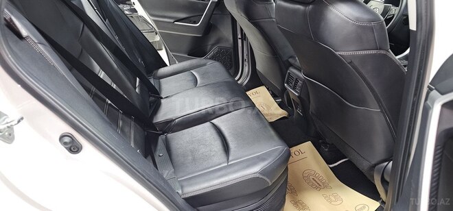 Toyota RAV4 2023, 32,700 km - 2.5 л - Bakı