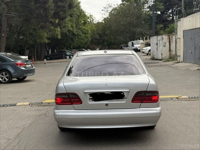 Mercedes E 220 2000, 346,484 km - 2.2 l - Bakı
