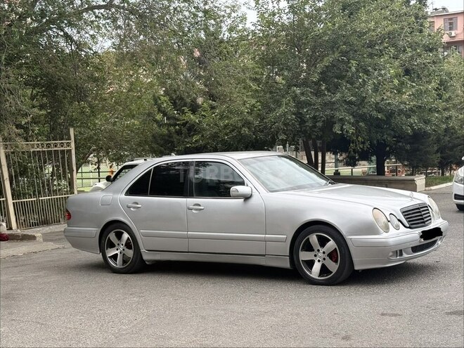 Mercedes E 220 2000, 346,484 km - 2.2 l - Bakı