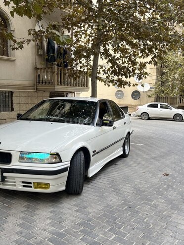 BMW 318 1993, 548,424 km - 1.8 l - Bakı
