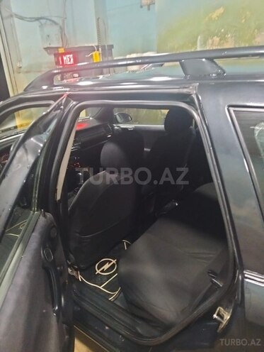 Opel Vectra 1998, 211,000 km - 1.8 л - Quba