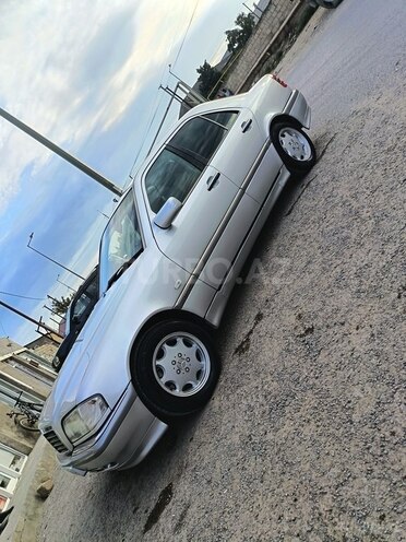 Mercedes C 180 1995, 999,000 km - 1.8 л - Bakı