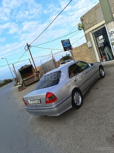 Mercedes C 180 1995, 999,000 km - 1.8 л - Bakı