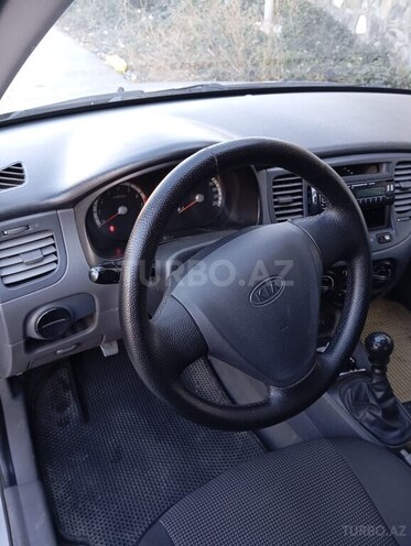 Kia Rio 2010, 282,400 km - 1.4 l - Şəki