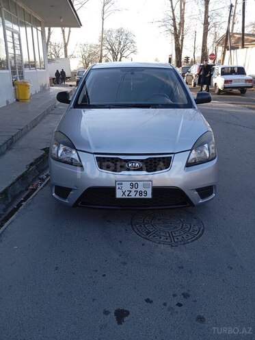 Kia Rio 2010, 282,400 km - 1.4 l - Şəki