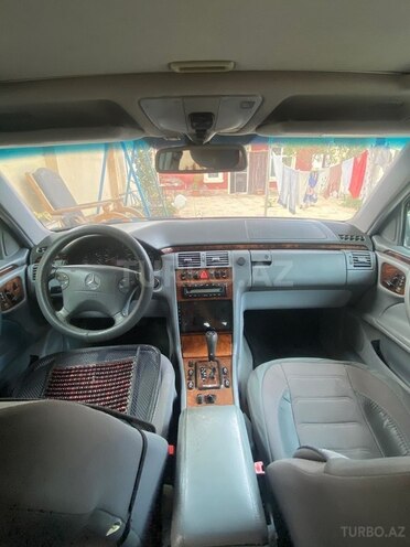 Mercedes E 320 2000, 410,000 km - 3.2 л - Bakı