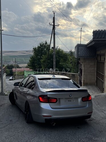 BMW 330 2015, 310,000 km - 2.0 l - Şamaxı