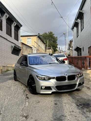 BMW 330 2015, 310,000 km - 2.0 l - Şamaxı