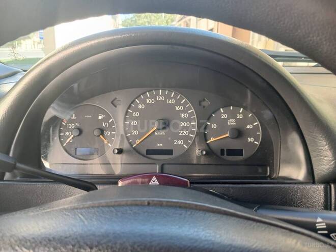 Mercedes ML 270 2003, 402,000 km - 2.7 l - Bakı