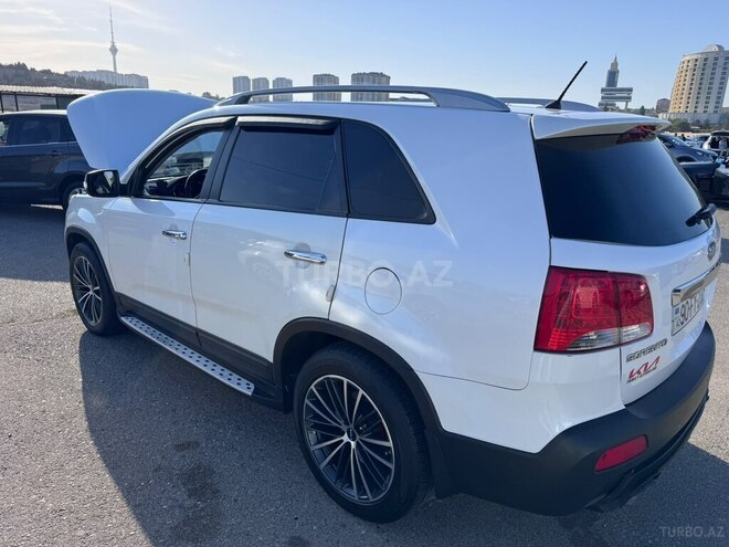 Kia Sorento 2011, 335,000 km - 2.0 л - Bakı