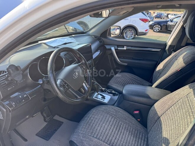 Kia Sorento 2011, 335,000 km - 2.0 л - Bakı