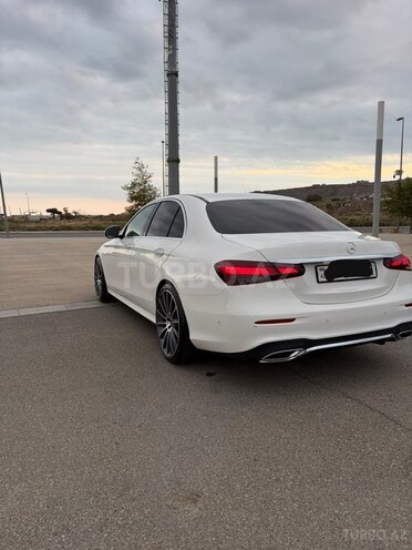Mercedes E 220 d 4MATIC 2020, 118,000 km - 2.0 l - Bakı