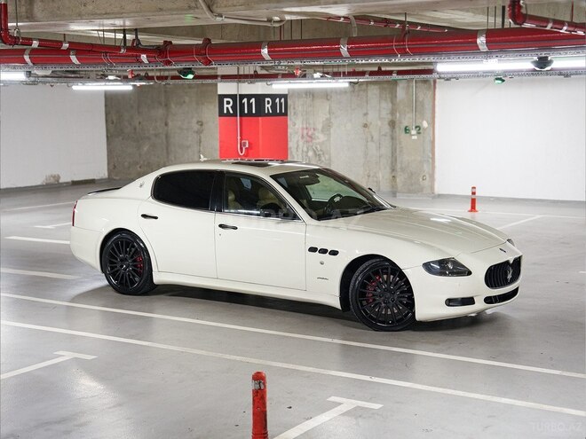 Maserati Quattroporte 2011, 137,000 km - 4.7 l - Bakı