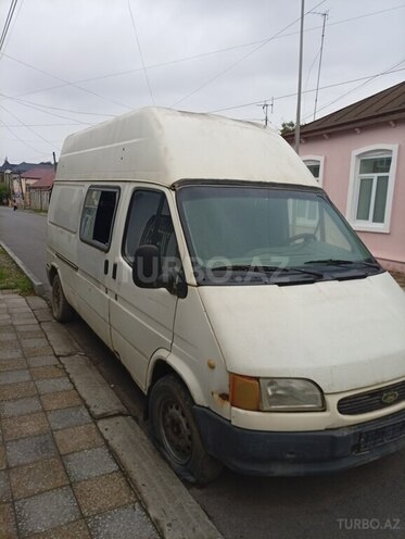 Ford Transit 1997, 325,900 km - 2.4 l - Quba