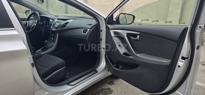 Hyundai Elantra 2014, 142,427 km - 1.8 l - Bakı