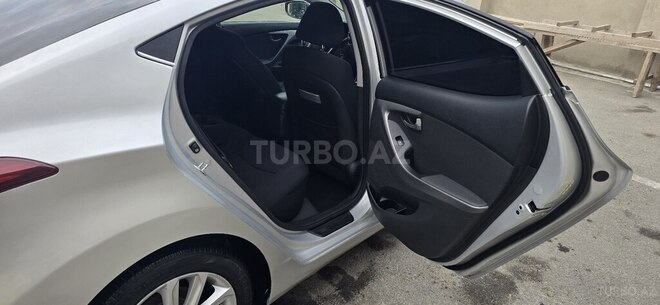 Hyundai Elantra 2014, 142,427 km - 1.8 l - Bakı