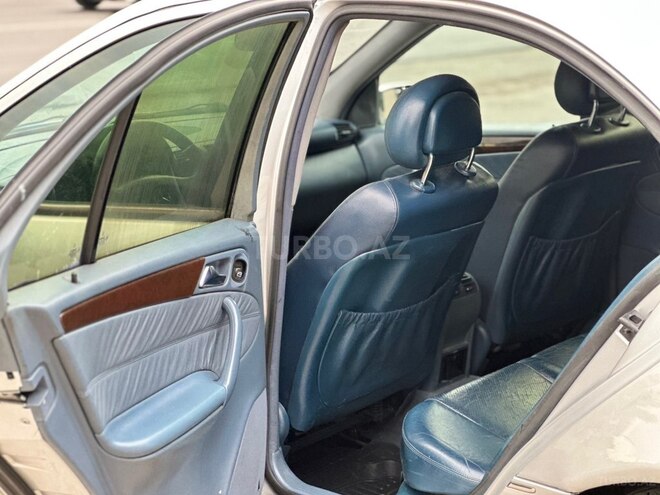 Mercedes C 200 2002, 284,642 km - 2.0 л - Bakı