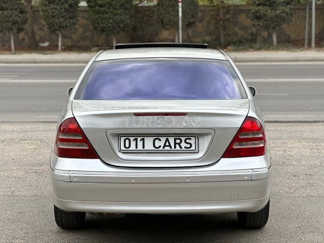 Mercedes C 200 2002, 284,642 km - 2.0 л - Bakı