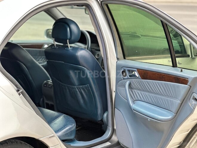 Mercedes C 200 2002, 284,642 km - 2.0 л - Bakı