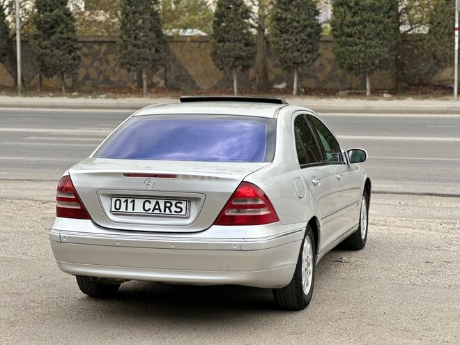 Mercedes C 200 2002, 284,642 km - 2.0 л - Bakı