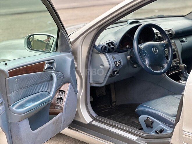 Mercedes C 200 2002, 284,642 km - 2.0 л - Bakı