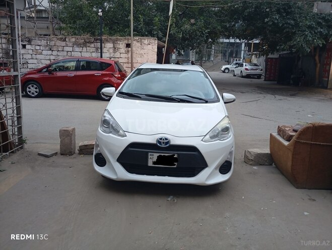 Toyota Aqua 2017, 290,000 km - 1.5 l - Bakı