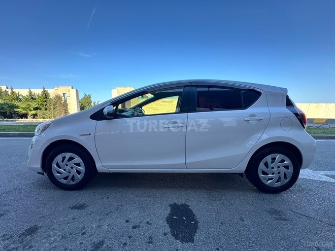 Toyota Aqua 2016, 155,000 km - 1.5 l - Bakı