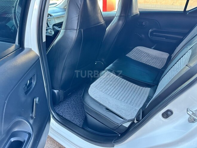 Toyota Aqua 2016, 155,000 km - 1.5 l - Bakı