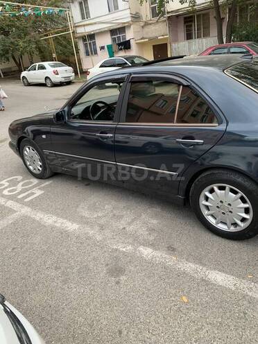 Mercedes E 230 1995, 523,500 km - 2.3 l - Bakı