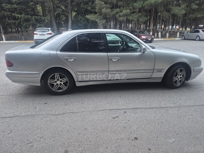 Mercedes E 270 2000, 427,421 km - 2.7 l - Xırdalan
