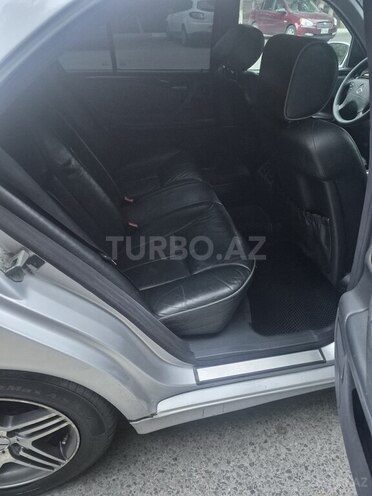 Mercedes E 270 2000, 427,421 km - 2.7 l - Xırdalan