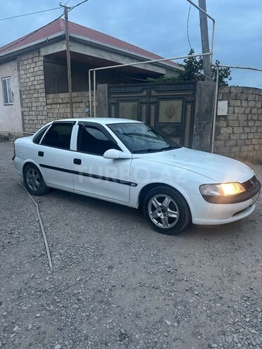 Opel Vectra 1996, 324,000 km - 1.8 л - Sumqayıt