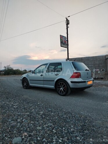 Volkswagen Golf 1999, 396,305 km - 1.6 l - Şirvan