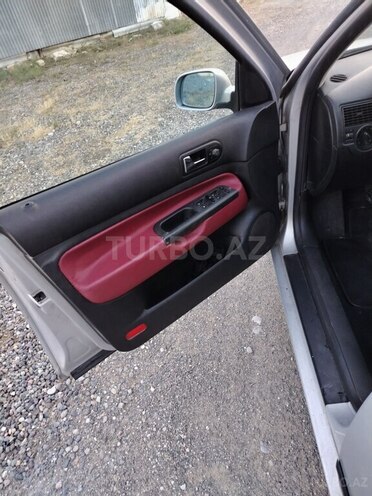 Volkswagen Golf 1999, 396,305 km - 1.6 l - Şirvan